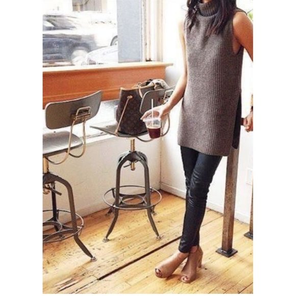 Aritzia Gray Sleeveless Turtleneck Tunic - Picture 2 of 10